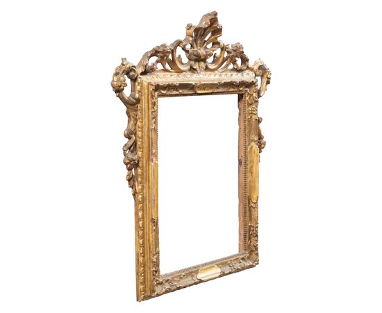 Carved and gilded wooden frame. Venice, 18th century.