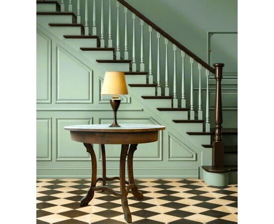 Tavolino ovale Art Nouveau in noce massello