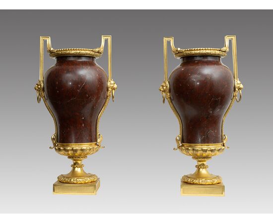 Pair of antique Napoleon III vases in gilded bronze and Griotte red marble. France, 19th century.