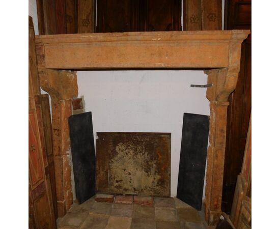 chp279 burgundy yellow stone fireplace, larg. 193 cm xh 200     