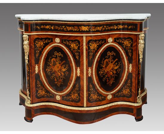 Credenza antica Napoleone III Francese in legni esotici pregiati con innesti di elementi in bronzo dorato. Periodo XIX secolo.