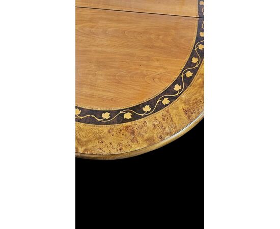 Inlaid Oval Table