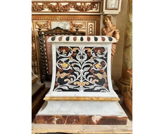 
Coppia di Basamenti in Marmo Intarsiato, Italia XIX Secolo