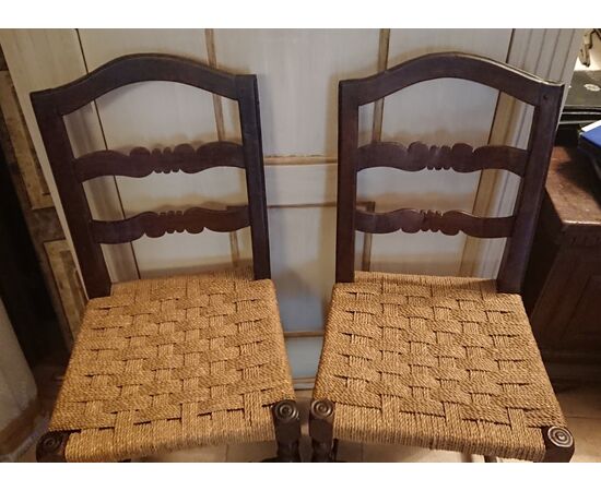 Beautiful pair of spool-chairs in Piedmont walnut     