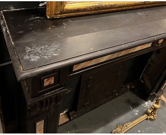 CHM901 - Black marble fireplace with inlays, 19th century, dimensions cm W 144 x D 37 x H 107