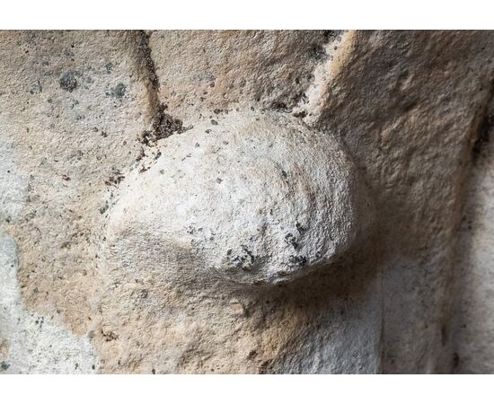 Capitello in pietra scolpito - XVI secolo