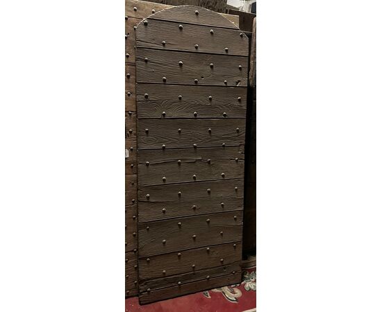 PTCR518 - Studded door in chestnut, 1800s, dimensions cm W 76 x H 191
