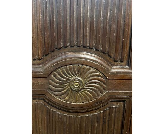 PTCI550 - Walnut door, 19th century, dimensions cm W 81 x H 195