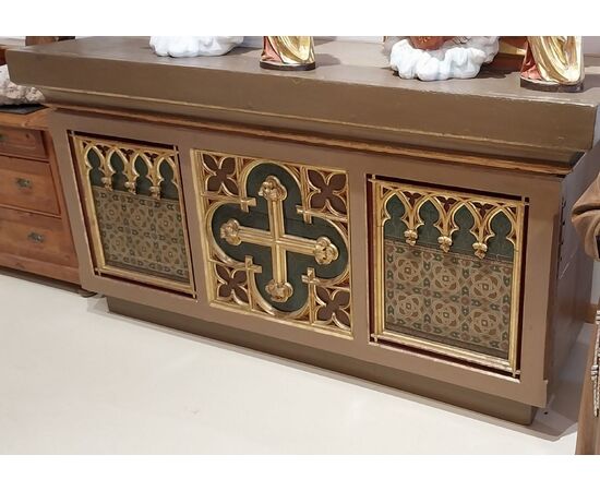 Neo-Gothic altar