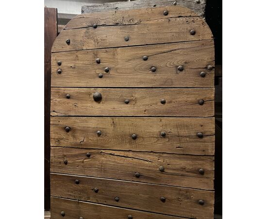 PTCR519 - Oak studded front door, 19th century, dimensions cm W 81 x H 195