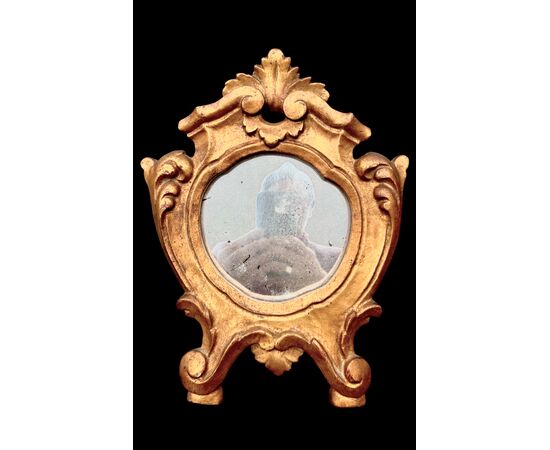 Pair of gilded wooden cartagloria frames.
