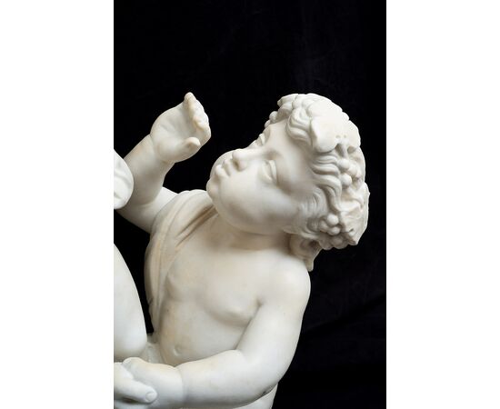 Scultura antica in marmo bianco statuario raffigurante la festa degli amorini firmata" Clodion 1738-1814" Francia inizio XIX secolo.