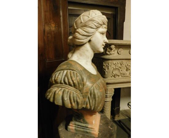 dars287 polychrome marble bust, larg. 65 cm xh 80,     