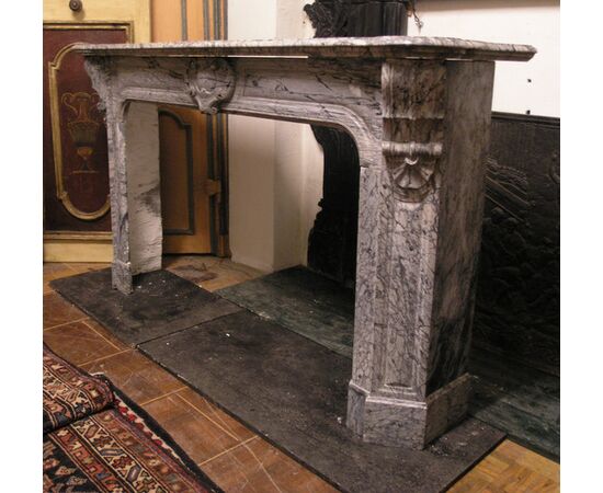 chm338 fireplace in gray flowery marble, ep. &#39;800, cm 170 xh 100     