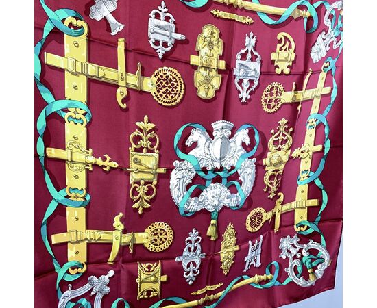 HERMES Foulard Vintage in Seta Col. Bordeaux Ferronnerie