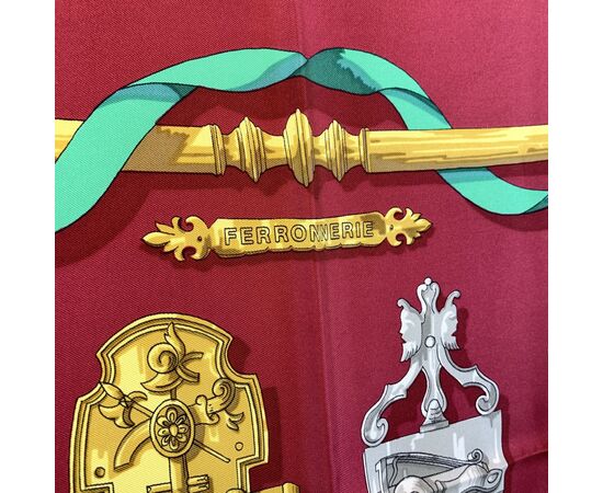 HERMES Foulard Vintage in Seta Col. Bordeaux Ferronnerie