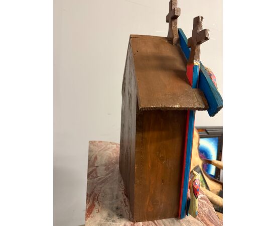 Contemporary 20th century artwork, wood sculpture and Nativity hut, 64x46x23cm