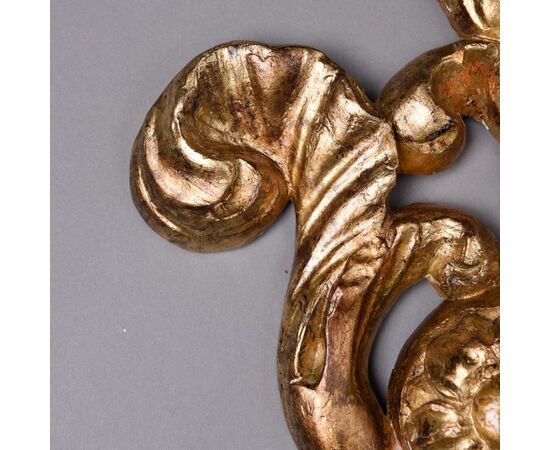 Antico fregio in legno dorato - O/7347 -