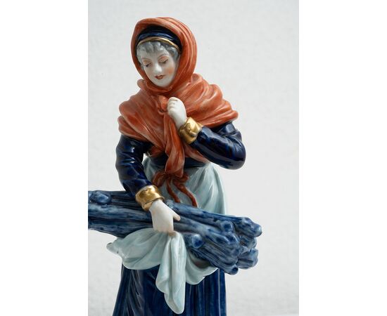 Group of four antique polychrome Capodimonte porcelain sculptures depicting the four seasons. Naples, 19th century.