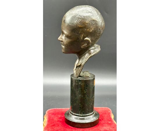 Bronze bust of a young man – Signed T. Campajola, Italy, early 20th century
