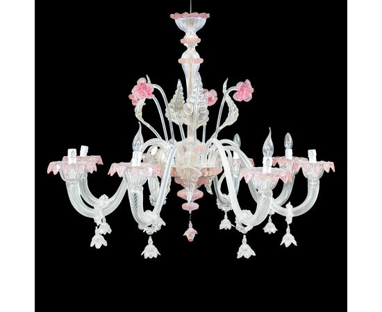 Lampadario a otto luci in vetro soffiato di Murano. Italia, inizi XX secolo.