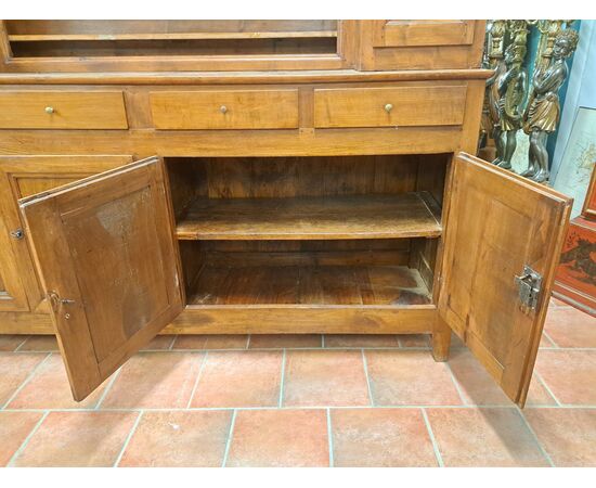 Credenza  4 ante  con alzata della fine del '700