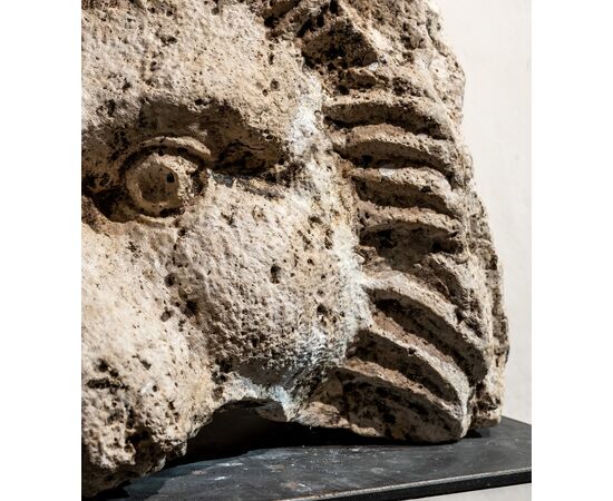 Stone lion head - Early Renaissance - Missing parts