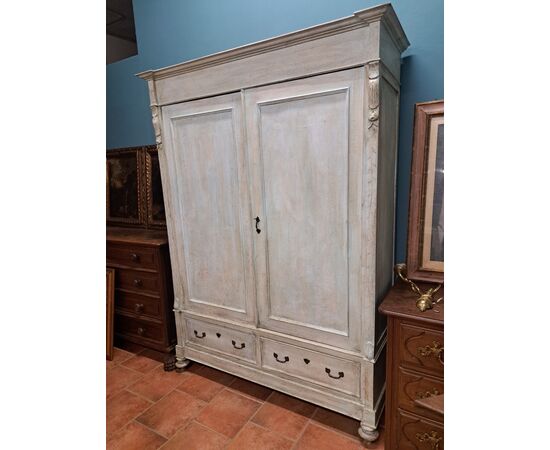 Armadio dipinto dell' Ottocento