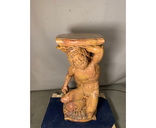 Pair of yellow marble vase-holder sculptures - Poseidon and Amphitrite. Italy, 19th-20th century.