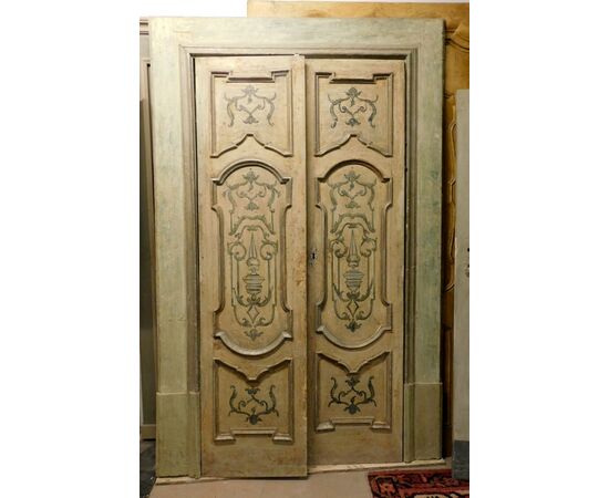 ptl460 lacquered door 700, max size 152 cm xh 231,     