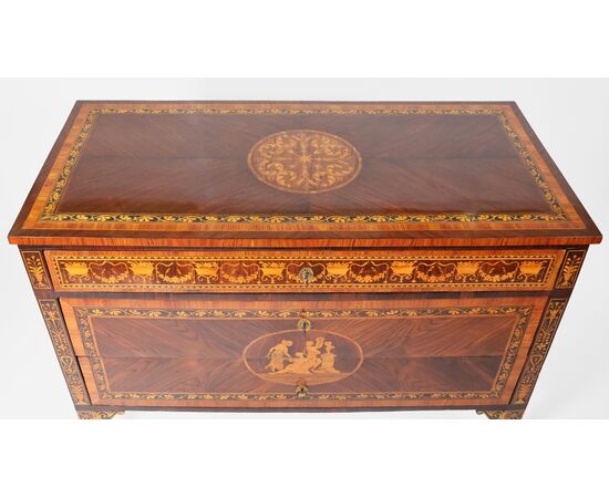 Inlaid commode in various woods, Lombardy, late 18th century