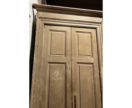 PTS902 - N. 3 porte in legno laccato, con telaio, epoca '800, luce cm L 100 x H 233