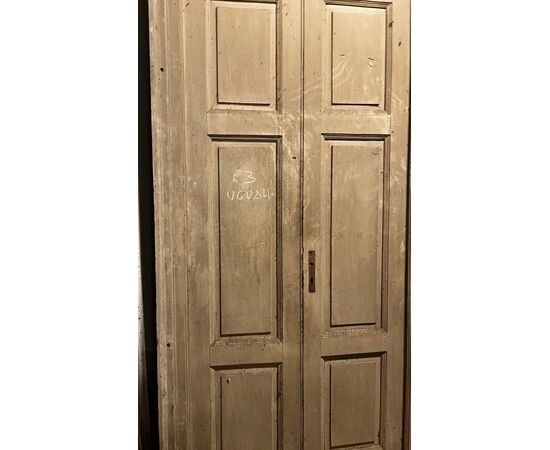 PTS902 - N. 3 porte in legno laccato, con telaio, epoca '800, luce cm L 100 x H 233