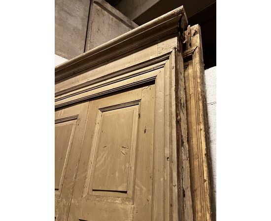 PTS902 - N. 3 porte in legno laccato, con telaio, epoca '800, luce cm L 100 x H 233