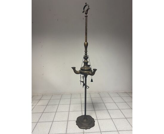Florentine bronze floor lamp, H 180 cm. Early 19th century. Height 180 cm