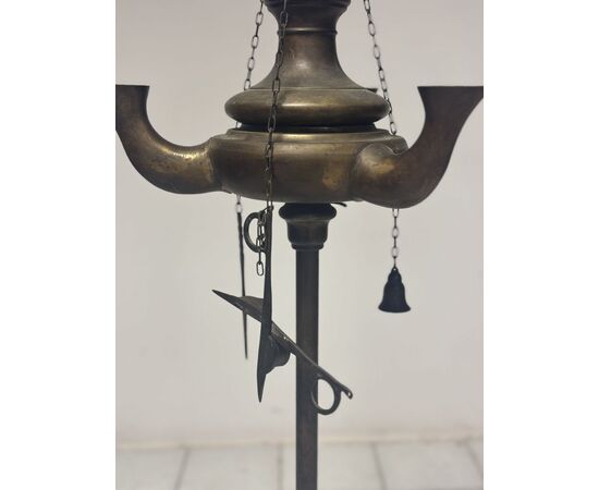 Florentine bronze floor lamp, H 180 cm. Early 19th century. Height 180 cm