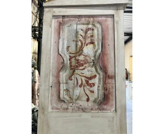 
Libreria siciliana a giorno laccata e dipinta, fine XIX secolo