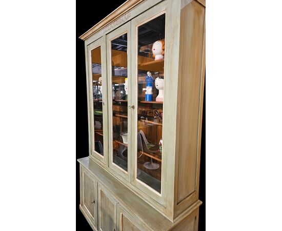 French bookcase