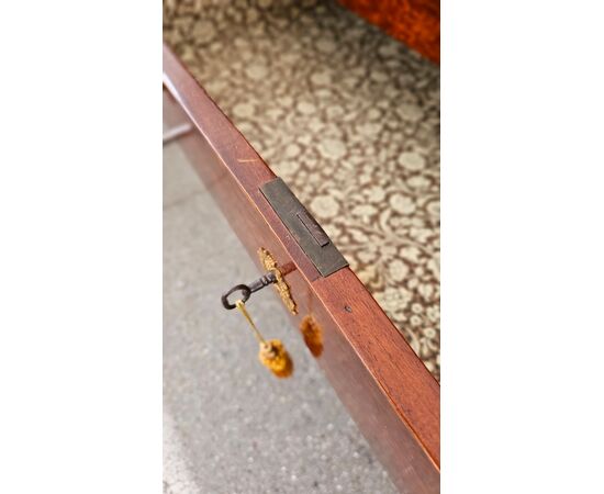 Empire chest of drawers