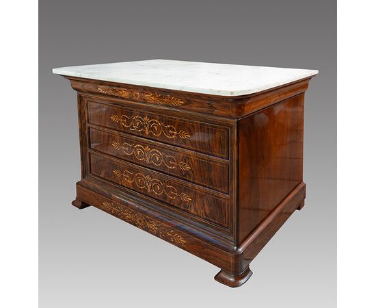 Antique French Charles X chest of drawers in walnut burl with white statuary marble top. 19th century period.