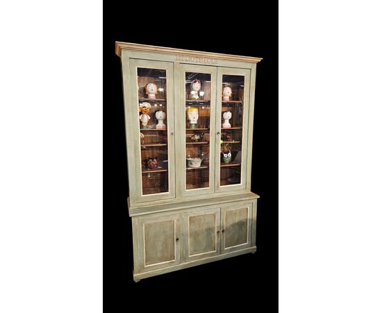 French bookcase