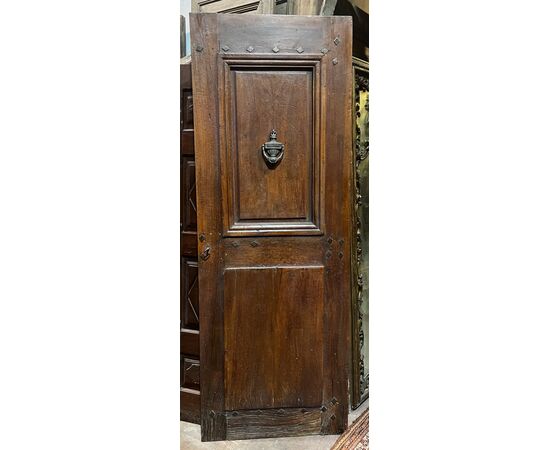 PTCI569 - Antique walnut front door, with nails, 18th century, dimensions cm W 80 x H 220