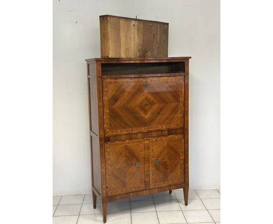 Louis XVI Secretaire. Milan 18th century