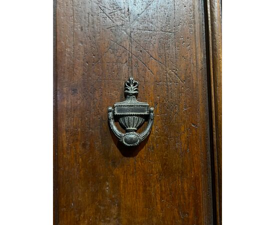 PTCI569 - Antique walnut front door, with nails, 18th century, dimensions cm W 80 x H 220