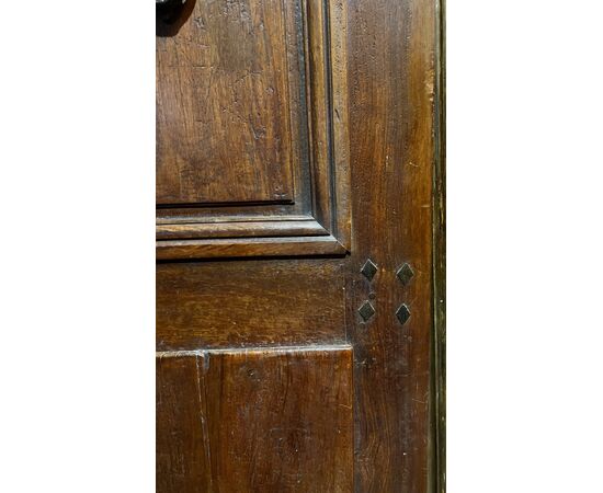 PTCI569 - Antique walnut front door, with nails, 18th century, dimensions cm W 80 x H 220