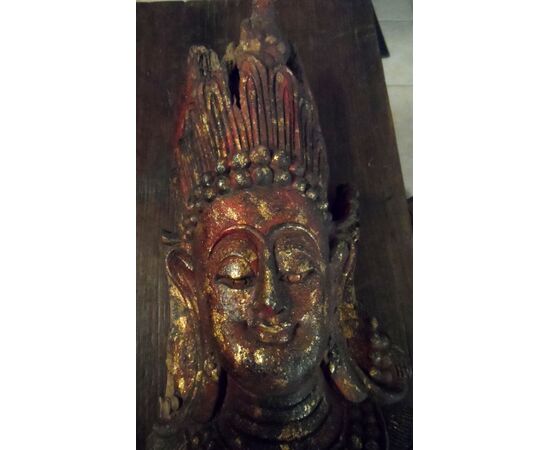 Grande frammento di Bodhisattva policromo birmano