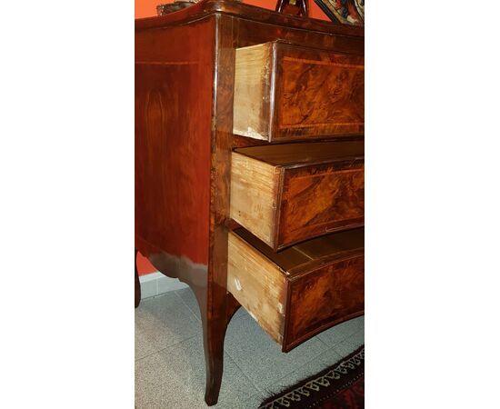 Roman commode with curved front