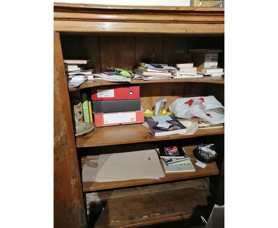 Credenza stipo del '600 in legno dolce