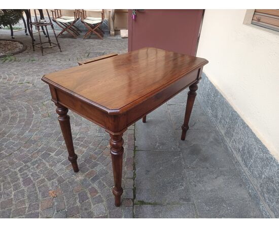 Scrivania dell'Ottocento