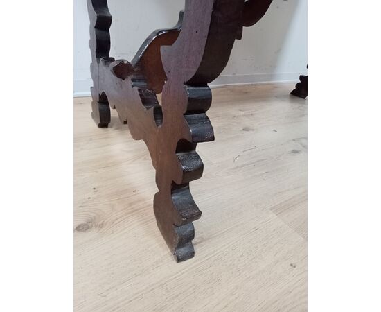 Walnut refectory table - antique desk - 18th century / 1700s